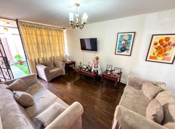 Casa de 5 habitaciones, Lima · ¡Oportunidad Única en Santiago de Surco! Vendo Casa de 200 m²