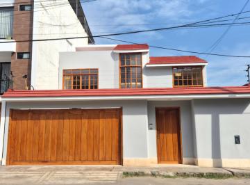 Casa de 4 habitaciones, Trujillo · Vendo Bonita Casa en Jardines del Golf