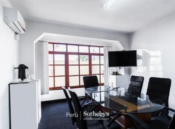Oficina comercial · 201m² · 3 Estacionamientos · Propiedad en Esquina – Uso Mixto (Residencial y Oficina)