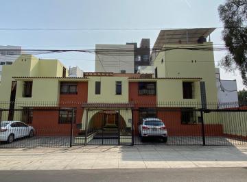 Casa de 3 habitaciones, Lima · Casa con 200 m² en Alquiler con 3 Habitacione