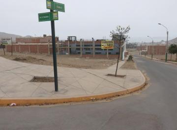 Terreno / Lote · 170m² · Terreno en Esquina en Santa Rosa - Frente a Parque y Cerca a Playa - Precio de Ocasión