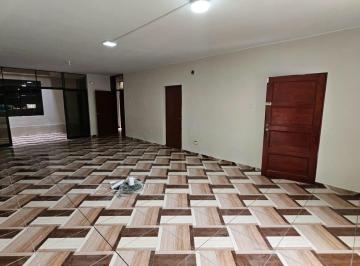 Oficina comercial · 300m² · Oficina Implementada - Alquiler - Frente Parque - Cerca Aeropuerto