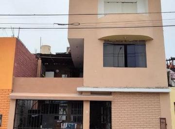 Casa de 7 habitaciones, Callao · Casa con 3° Pisos Entre Avs Principales, Parámetro Para 5 Pisos, con Departamento Independiente