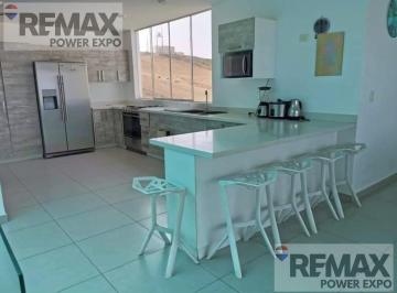 Casa · 200m² · 4 Dormitorios · 4 Estacionamientos · En Venta Condominio Privado Playa Honda Km 124. Cerro Azul
