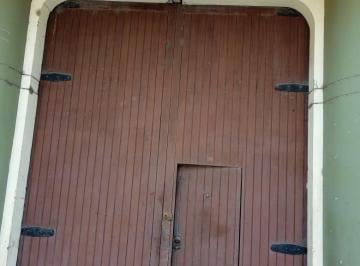 Local comercial · 493m² · 1 Estacionamiento · Local Comercial de 3 Pisos, en Ceres, Ate