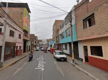 Casa · 103m² · 3 Dormitorios · Casa en El Centro de Huaral, Av Jorge Chavez