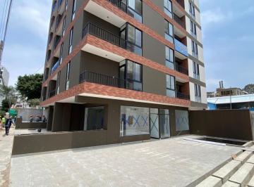Local comercial · 55m² · 1 Estacionamiento · Local Comercial en Av Bolivar