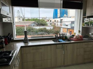 Departamento de 3 habitaciones, Lima · Urb Humbolt Hermoso Triplex Doble Vista