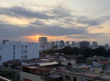 Departamento de 1 habitación, Lima · 46 m² + Balcón + Cochera | Excelente Vista | Límite San Isidro