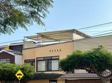 Casa de 6 habitaciones, Lima · Casa de 300 m² en Venta en San Borja Para Vivienda E Inversión