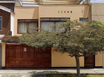 Casa de 7 habitaciones, Lima · Casa en Venta en San Borja