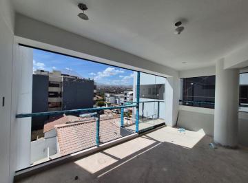 Departamento de 3 habitaciones, Arequipa · Amplio Duplex en Venta en Yanahura