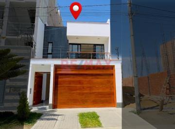 Casa · 215m² · 4 Dormitorios · Casa en Venta en Urb. Los Sauces - Pimen (G. Yalico)