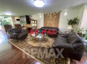 Casa · 396m² · 5 Dormitorios · 2 Estacionamientos · Exclusiva Casa de 418 m² de Terreno en Urbanización El Rosal, Miraflores