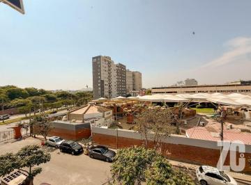 Departamento de 4 habitaciones, Lima · En Venta | Dúplex Amplio y Seguro en Surco – 4 Dorm. + Escritorio + Cochera