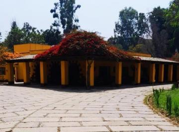 Terreno / Lote · 5000m² · 6 Dormitorios · 20 Estacionamientos · Venta Casa Club