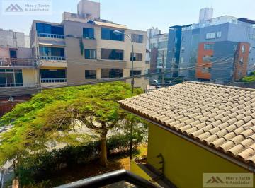 Terreno / Lote · 300m² · 5 Dormitorios · 2 Estacionamientos · Venta Casa en Surco (- 2)