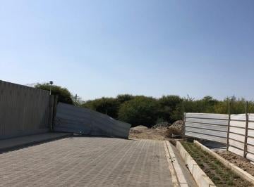 Terreno / Lote · 1046m² · Terreno en Catacaos - Piura