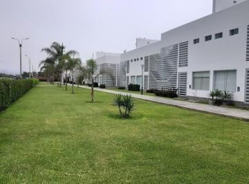 Casa de playa de 4 habitaciones, Cañete · Linda Casa de Playa Vende por Viaje, Totalmente Amoblada y Una Playa Excelente Para Vacacionar.