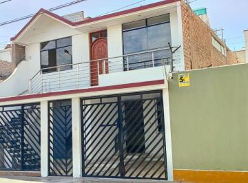 Departamento de 4 habitaciones, Ica · Alquiler de Dpto. Multifuncional en Urb San Isidro Ica