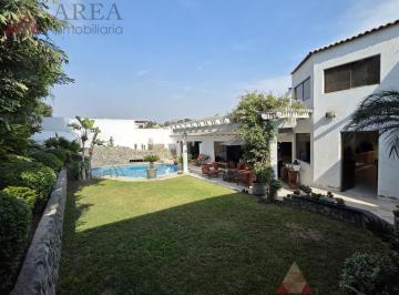 Casa · 1019m² · 4 Dormitorios · 3 Estacionamientos · Casa de 2 Pisos | Dpto. Independiente | Piscina | Jardín | Terraza