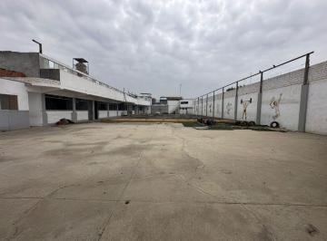 Local comercial , Huaral · En Venta Local Comercial en El Centro de Huaral 1323 m²