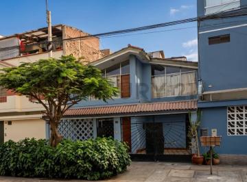 Casa de 5 habitaciones, Lima · Se Vende Amplia Casa en Salamanca – Excelente Ubicación
