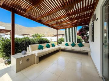 Casa · 140m² · 4 Dormitorios · 1 Estacionamiento · Acogedora Casa de Playa en Cerro Azul "Condominio Playa Azul"