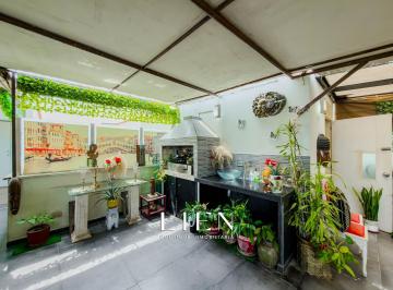 Departamento · 232m² · 3 Dormitorios · 2 Estacionamientos · Duplex en Venta