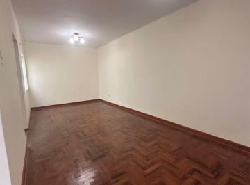 Casa de 3 habitaciones, Lima · Venta de Chalet de 3 Pisos en Breña – Excelente Ubicación Cerca a Todo Lo Que Necesitas.