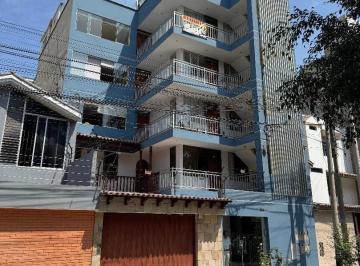 Departamento de 4 habitaciones, Lima · Se Vende Departamento Duplex en Salamanca Frente Parque 4dorm. 2 Baños