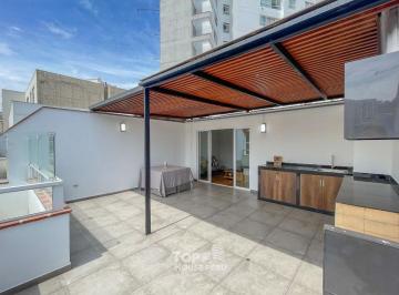 Departamento de 3 habitaciones, Lima · Venta de Dúplex 150 m², con Terraza, 3 Dorm. + 2 Cocheras Paralelas