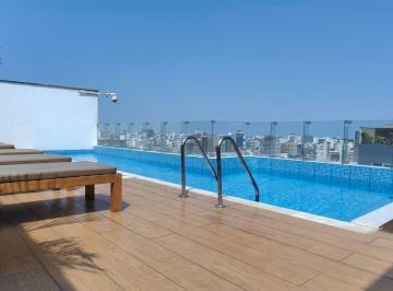 Piscina Rooftop · Exclusivo Departamento en El Corazon de Miraflores