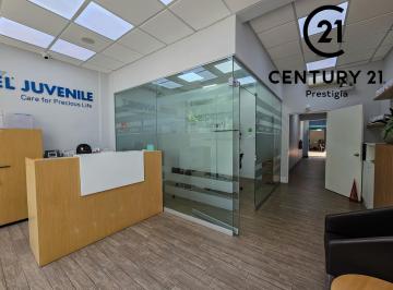 Local comercial · 415m² · 4 Estacionamientos · Vendo Local Para Oficinas en Edificio de Tres Niveles (Pisos) - 4 Cocheras