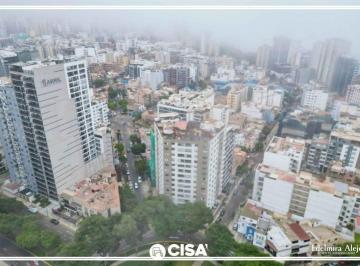 Departamento · 67ha · 2 Dormitorios · 1 Estacionamiento · Miraflores: Departamento 67 m² | 2 Dorm. + Cochera | Excelente Ubicación
