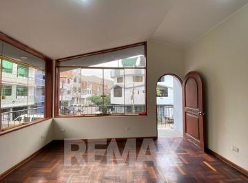Local comercial · 530m² · 22 Dormitorios · 1 Estacionamiento · Edificio de 5 Pisos Azotea en Zona Estratégica de Ate