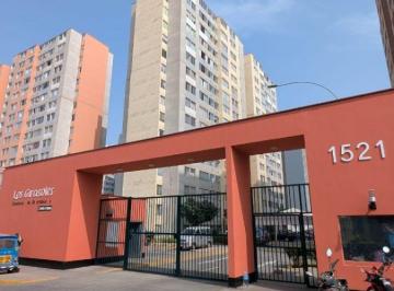 Departamento de 3 habitaciones, Lima · Departamento con Vista a Parques en Venta, Comas
