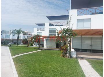 Casa · 200m² · 3 Dormitorios · 2 Estacionamientos · Alquila Casa de Playa Condominio Asia del Mar Cerca Boulevard Asia