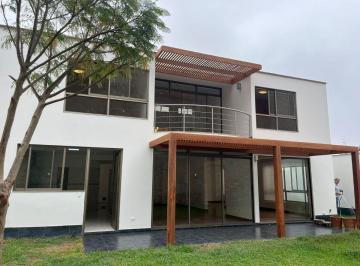 Casa de 4 habitaciones, Lima · Hermosa Casa en Alquiler, Colegio Villa María La Planicie