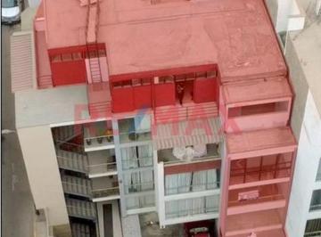 Casa · 267m² · 12 Dormitorios · Inversion en Surco – 267 m² Construidos | 6 Niveles