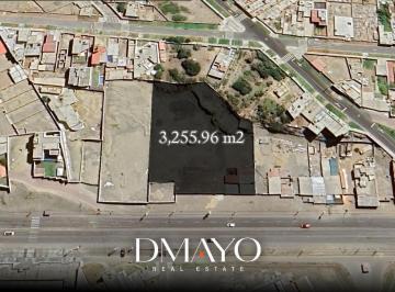 Terreno / Lote · 116m² · Venta Terreno de 3256 m² - con Acceso a Centros Comerciales y a 11 Minutos del Aeropuerto Trujillo