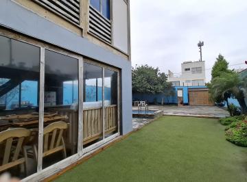 Casa · 375m² · 3 Dormitorios · 8 Estacionamientos · Venta de Casa Como Terreno en Playa Los Pulpos – 374.8 m²