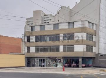 Departamento · 105m² · 3 Dormitorios · 1 Estacionamiento · Oportunidad en San Isidro 105.50 m² en Petit Thouars Ideal Oficina o Vivienda