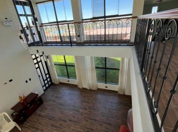 Casa de 5 habitaciones, Arequipa · Casa de Campo Moderna Frente a La Biocámara de La Joya – 1,200 m²