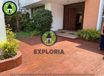 Casa de 4 habitaciones, Lima · Venta de Casa Como Terreno