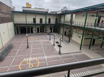 Local comercial · 2022m² · 19 Estacionamientos - INMOBILIARIA ZG · Local Comercial, 2022 m², 33 Oficinas + 19 Estacionamientos