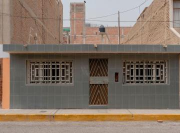 Casa de 4 habitaciones, Chiclayo · Casa en Venta en Pimentel – Excelente Ubicación en El Corazón del Balneario