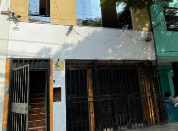 Casa · 89m² · 6 Dormitorios · ¡Casa en Venta en Chorrillos con Alto Potencial Comercial y Multifamiliar!