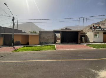 Terreno / Lote · 298m² · Terreno en Venta Para Vivenda en Cieneguilla - Alto Potencial
