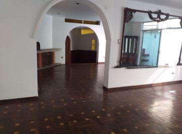 Casa de 4 habitaciones, Lima · Vendo Casa en La Molina Calle Omega Sol de La Molina